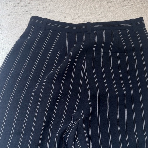 Women’s Aritzia Wilfred Dress Pants / Slacks - Picture 2 of 3